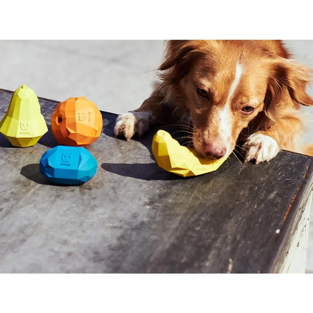 Zee.Dog Super Orange Treat-Play Dog Toy